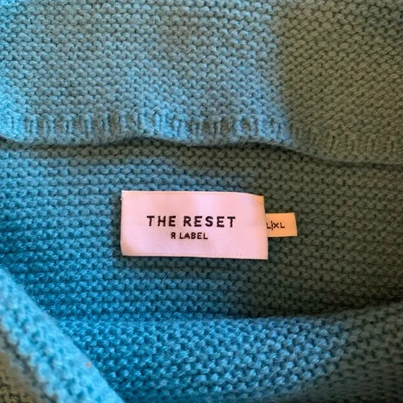 The Reset by R Label Wool Cashmere Blue Funnel Neck Sweater L/XL Top - Picture 8 of 10